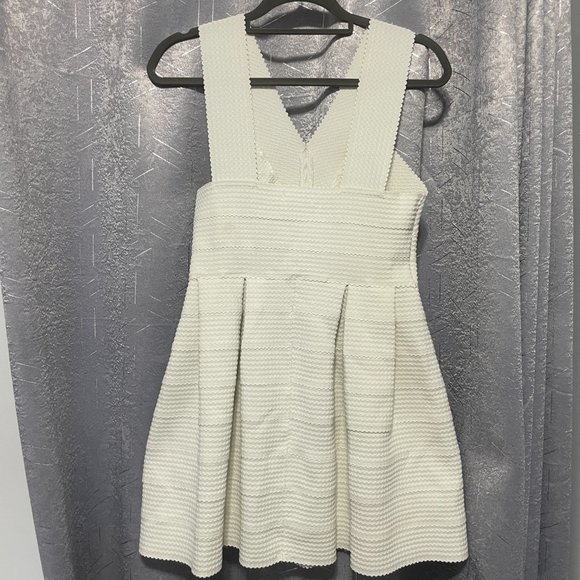 H&M Cream White Bandage Fit & Flare Dress - Garden Party Style - Sz M - Picture 3 of 6